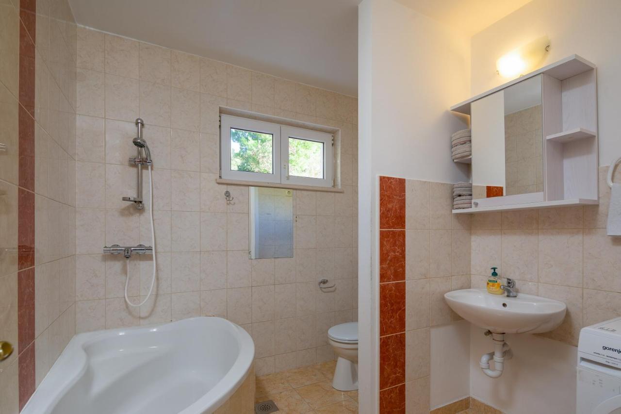 Seaview Apartments Grizelj Duce Bilik gambar