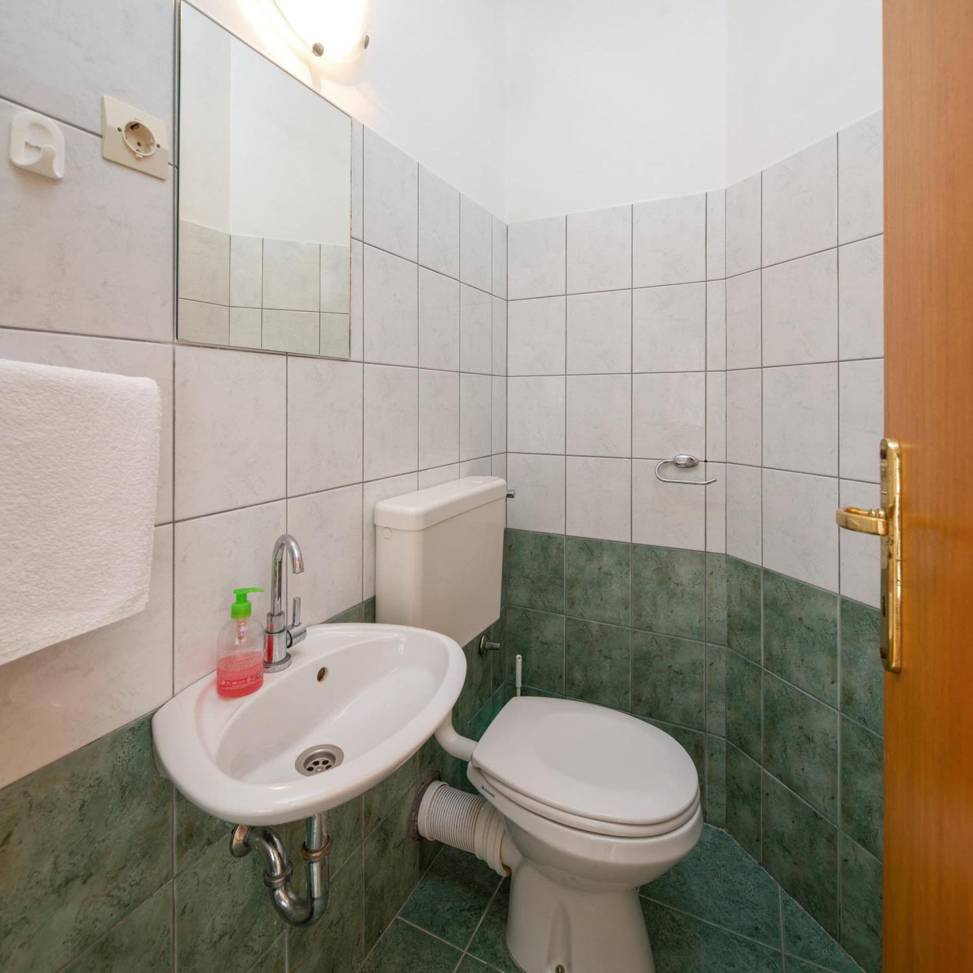 Seaview Apartments Grizelj Duce Bilik gambar